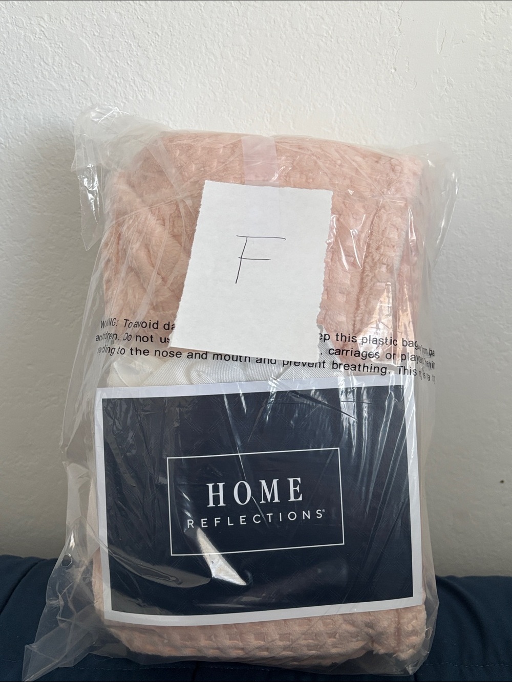 Home Reflections Blush Pink Throw Blanket